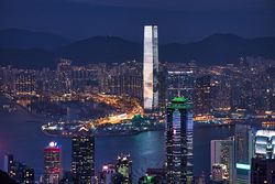 City-3084746 960 720.jpg
